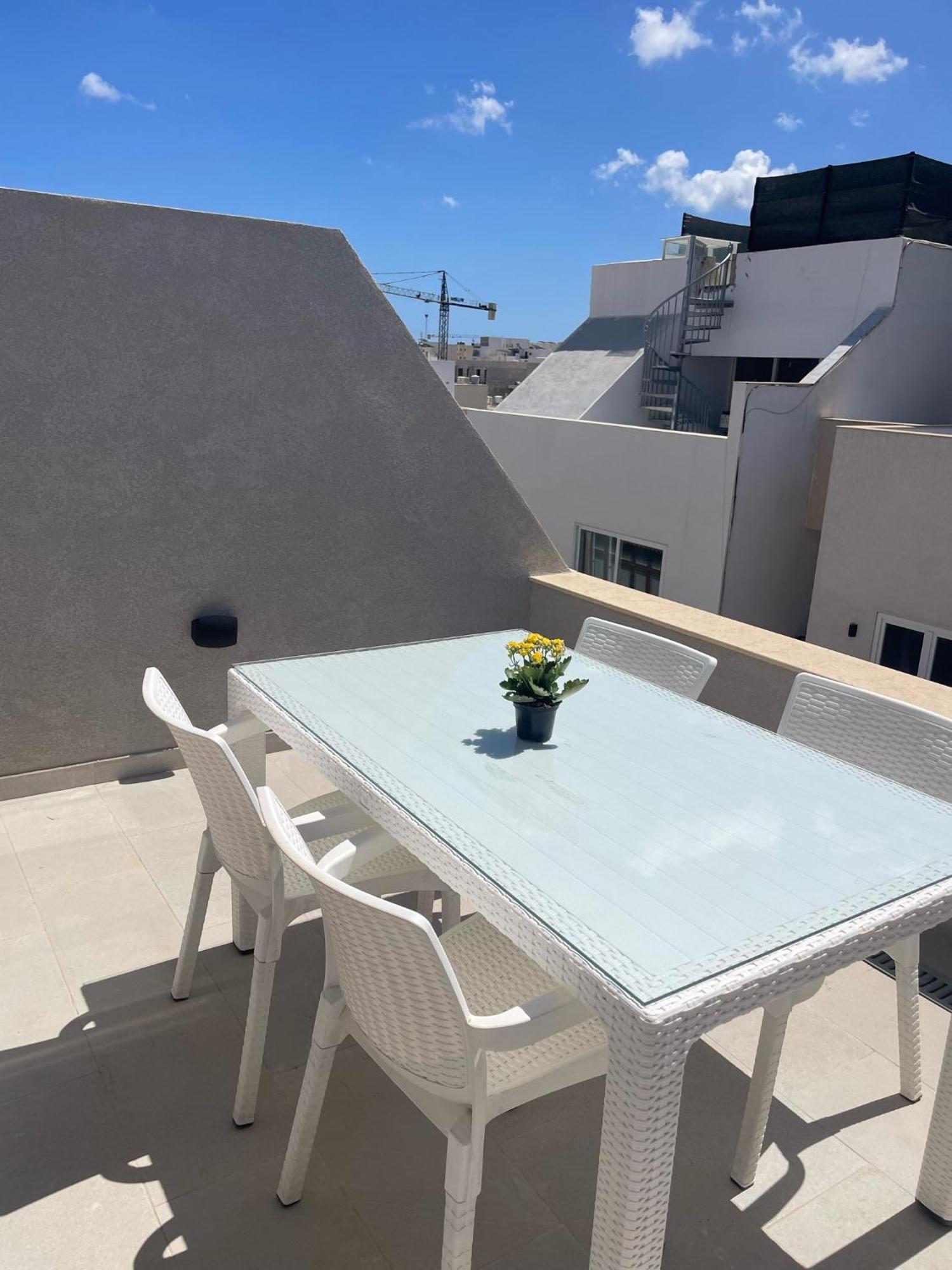 Three Bedroom Penthouse San Ġwann Exterior foto